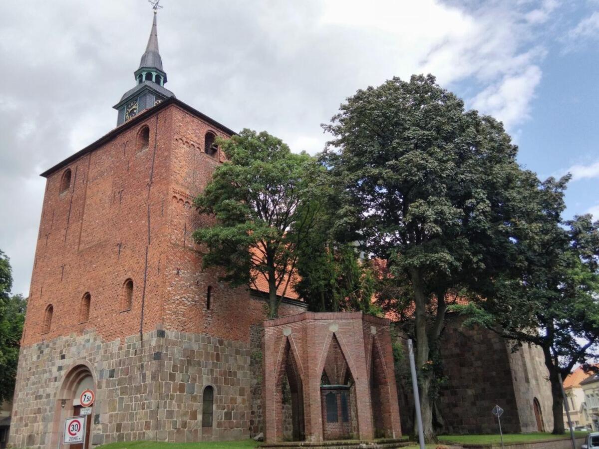 瓦雷尔Ankerplatz10公寓 外观 照片